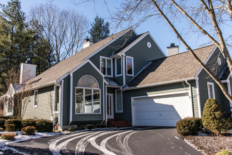 Hover to pause slide